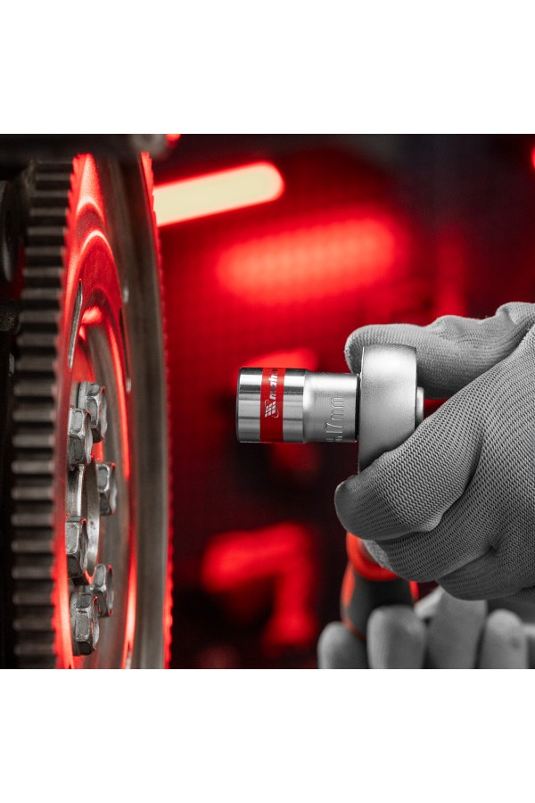 Головка торцевая, 17 мм, шестигранная, CrV, под квадрат 1/2, хромированная Matrix