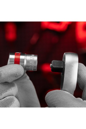 Головка торцевая, 17 мм, шестигранная, CrV, под квадрат 1/2, хромированная Matrix