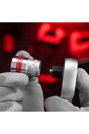 Головка торцевая, 19 мм, шестигранная, CrV, под квадрат 1/2, хромированная Matrix