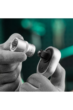 Головка торцевая, 18 мм, шестигранная, CrV, под квадрат 1/2 Stels