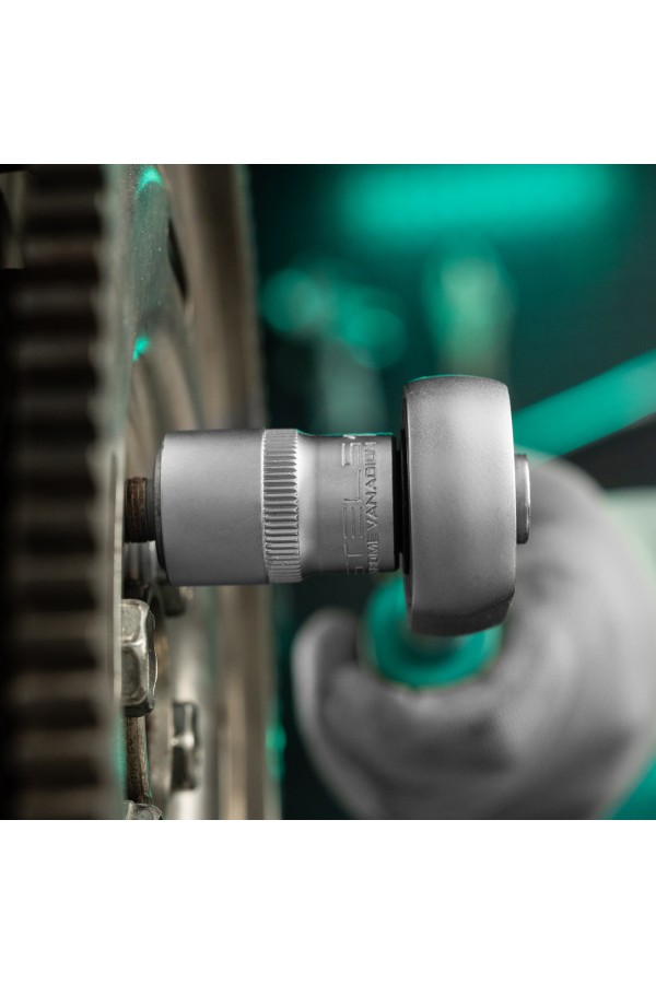 Головка торцевая, 18 мм, шестигранная, CrV, под квадрат 1/2 Stels