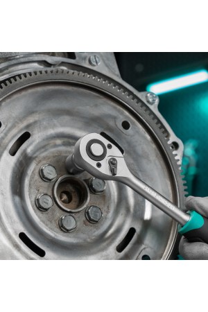 Ключ-трещотка 1/2