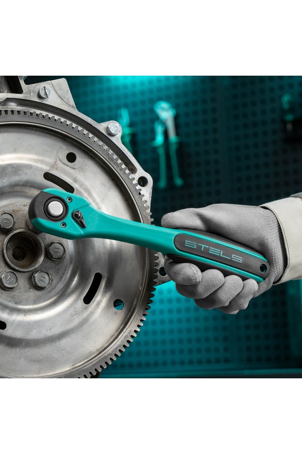 Ключ-трещотка 1/2