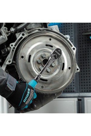 Ключ-трещотка 1/2