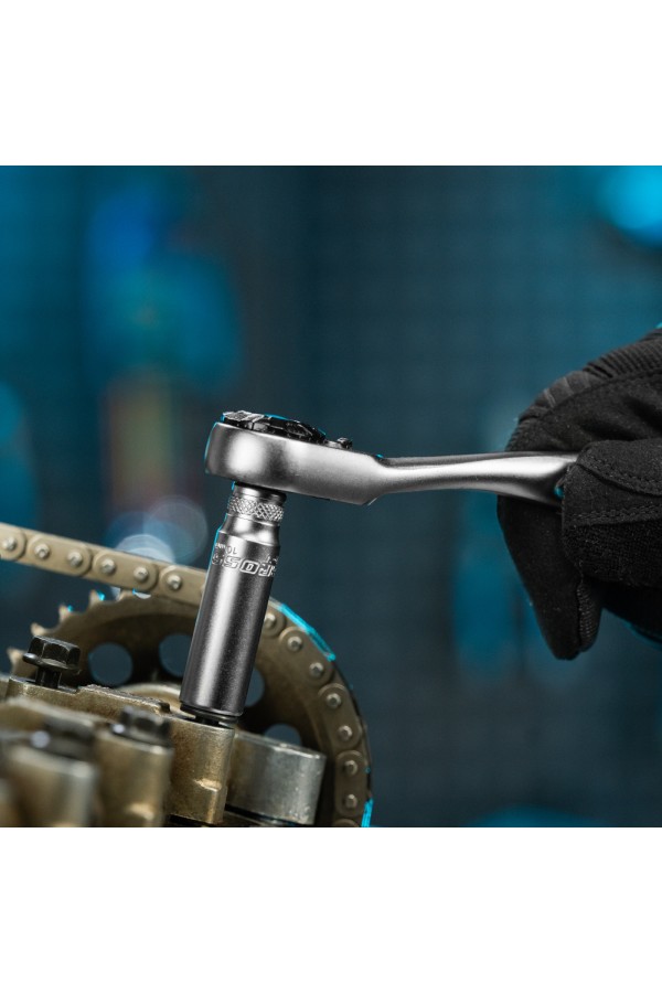 Ключ-трещотка 1/4