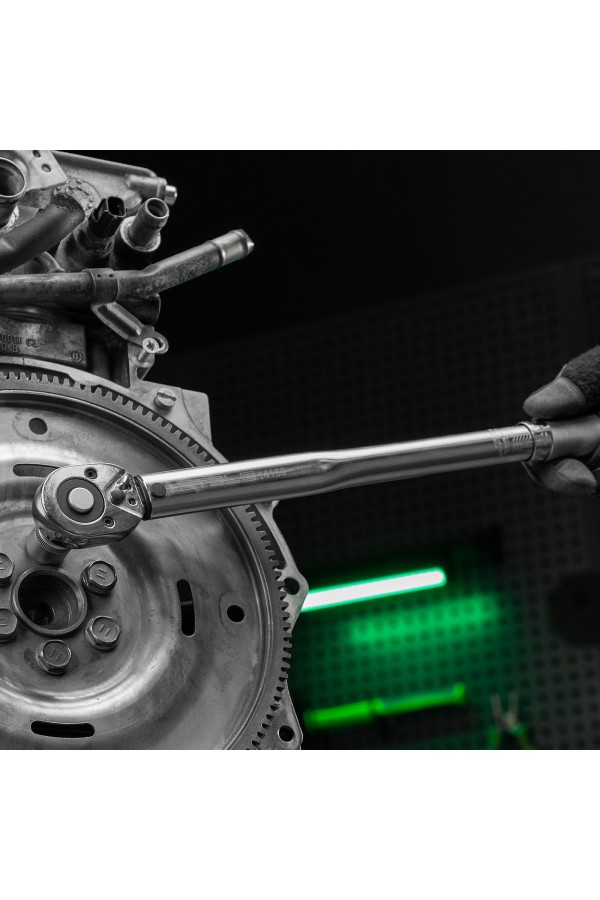 Ключ динамометрический, 28-210 Нм, 1/2, CrV, хромированный, быстрый сброс Stels