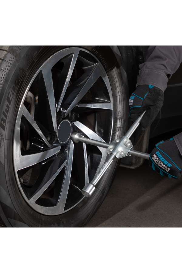 Ключ-крест баллонный, 17 х 19 х 21 х 22 мм, под квадрат 1/2, усиленный, с переходником на 1/2 Stels