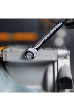 Набор ключей комбинированных, трещеточных шарнирных 8 шт Matrix