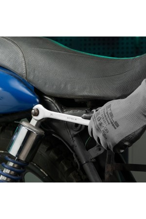 Ключ комбинированный, 16 мм, CrV, матовый хром Stels