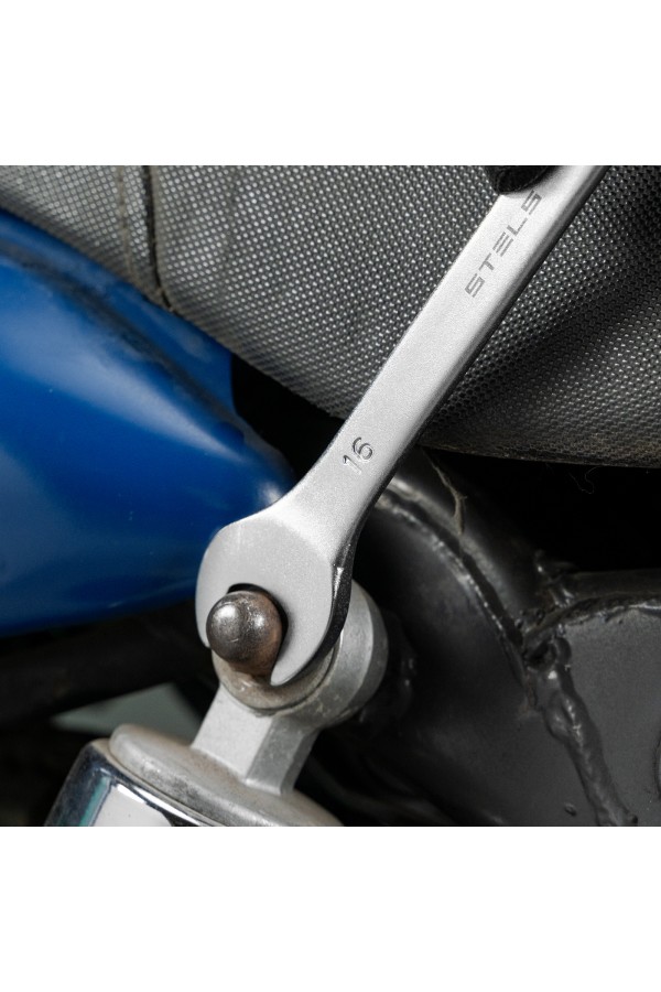 Ключ комбинированный, 16 мм, CrV, матовый хром Stels