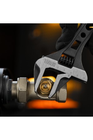 Ключ разводной 155 мм, CrV, кованый, укороченная рукоятка Denzel