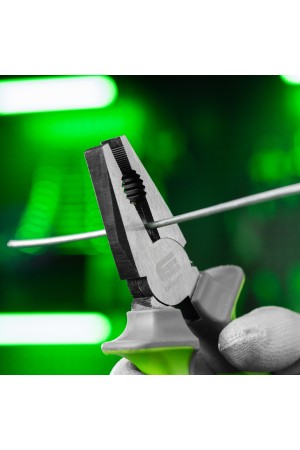 Плоскогубцы комбинированные, 200 мм, фосфатирование, трехкомпонентные рукоятки Сибртех