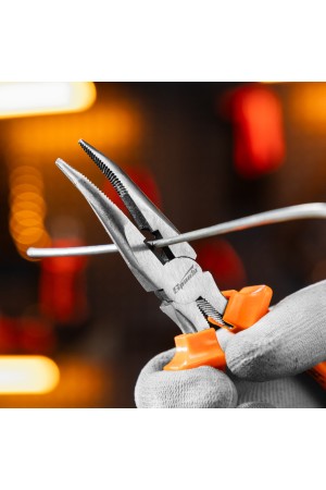 Длинногубцы изогнутые Classic, 160 мм, шлифованные, пластмассовые рукоятки Sparta