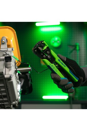 Щипцы для зачистки электропроводов, функция обрезания проводов Сибртех