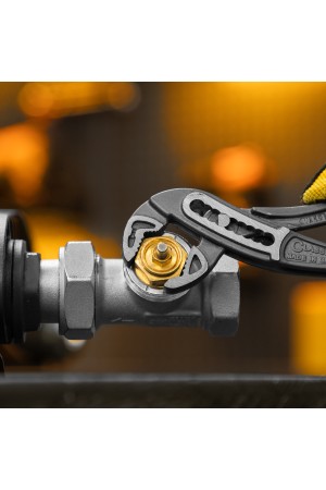 Клещи переставные, обливные рукоятки, 180 мм Denzel