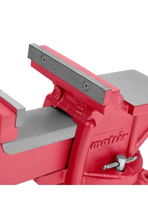 Тиски слесарные, 150 мм, поворотные, с наковальней// Matrix