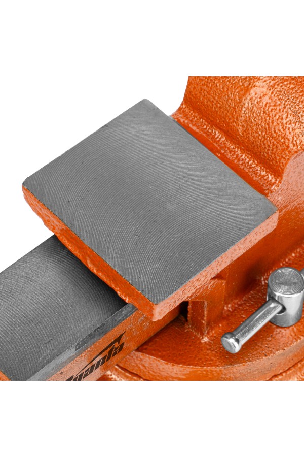 Тиски слесарные, 100 мм, поворотные, с наковальней Sparta