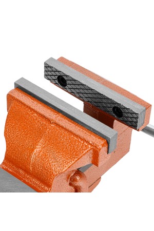 Тиски слесарные, 100 мм, поворотные, с наковальней Sparta