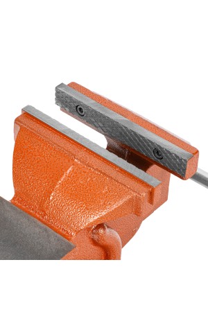 Тиски слесарные, 150 мм, поворотные, с наковальней Sparta