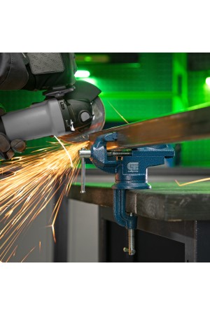 Тиски слесарные, настольные, поворотные, ширина рабочих губок 65 мм, наковальня Сибртех