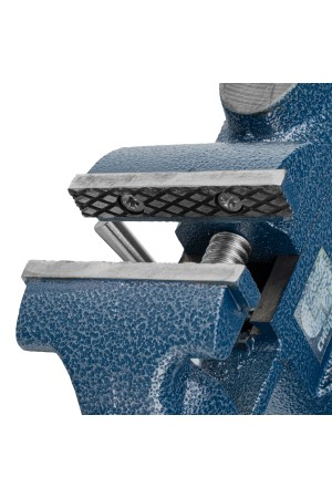 Тиски слесарные, настольные, поворотные, ширина рабочих губок 65 мм, наковальня Сибртех