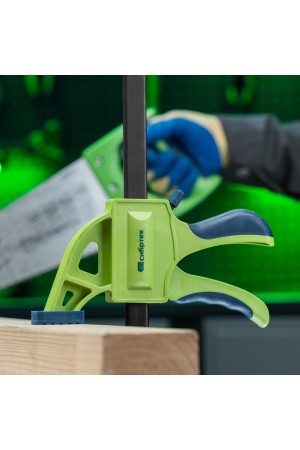 Струбцина F-образная, быстрозажимная, 200 х 70 х 420 мм, пластиковый корпус, фиксатор, двухкомпонентная рукоятка Сибртех