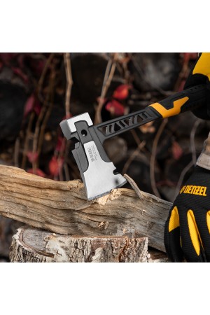 Топор цельнокованый 600 г, двухкомпонентная обрезиненная рукоятка Denzel