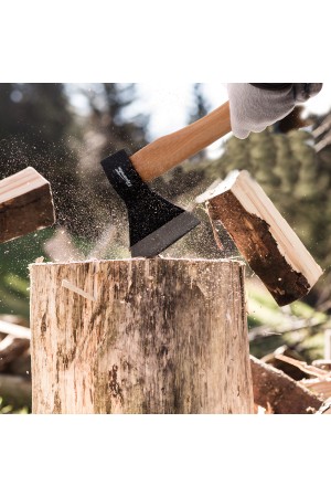 Топор, 600 г, в сборе, кованый, деревянное топорище Sparta