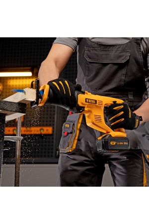 Пила сабельная аккумуляторная CRC-115, 18В Li-Ion Denzel