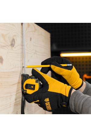 Рулетка 3м х 16мм, автоматич. фиксац., нейлон. покрытие, магнит. зацеп, двухстор. разметка// Denzel