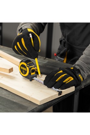 Рулетка 5м х 19мм, автоматич. фиксац., нейлон. покрытие, магнит. зацеп, двухстор. разметка// Denzel