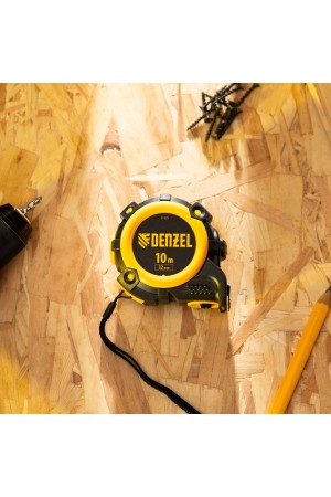 Рулетка 10м х 32мм, автоматич. фиксац., нейлон. покрытие, магнит. зацеп, двухстор. разметка// Denzel