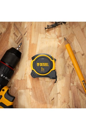 Рулетка 5м х 19мм, двухкомп. корпус, магнитный обрезиненный зацеп// Denzel