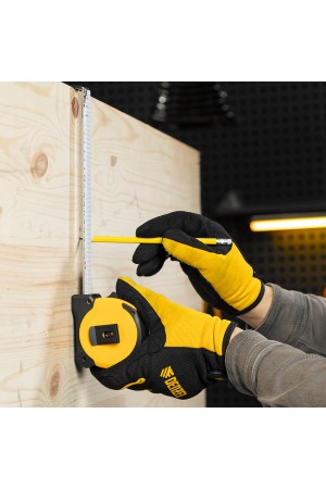 Рулетка 8м х 25мм, двухкомп. корпус, магнитный обрезиненный зацеп// Denzel