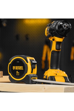 Рулетка 8м х 25мм, двухкомп. корпус, магнитный обрезиненный зацеп// Denzel