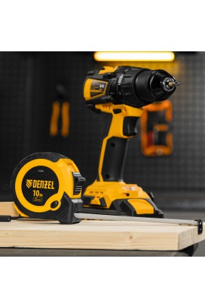 Рулетка 10м х 25мм, двухкомп. корпус, кнопка-пауза// Denzel