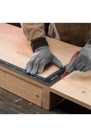 Угольник, 400 х 600 мм, цельнометаллический Matrix