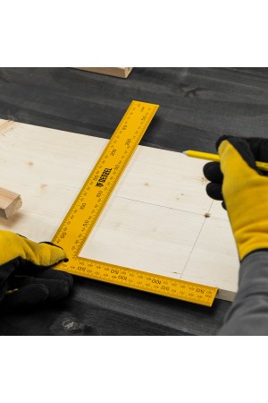 Угольник стальной, 200 х 300 мм// Denzel