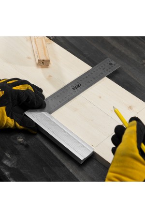 Угольник стальной 300 мм, нержавеющая сталь, градуировка, алюминиевое основание Denzel