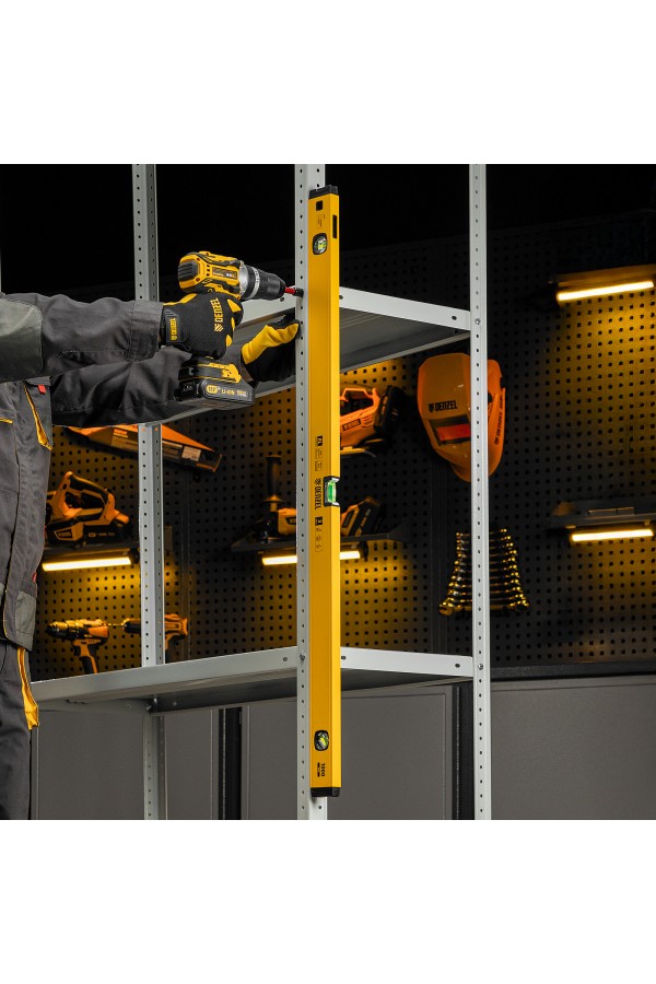 Уровень алюминиевый, магнит, фрезерованный, 3 глазка (1 зеркал.) 0,5 мм/м, 1000 мм Denzel