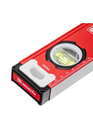 Уровень алюминиевый, фрезерованный, 3 глазка, 400 мм Matrix