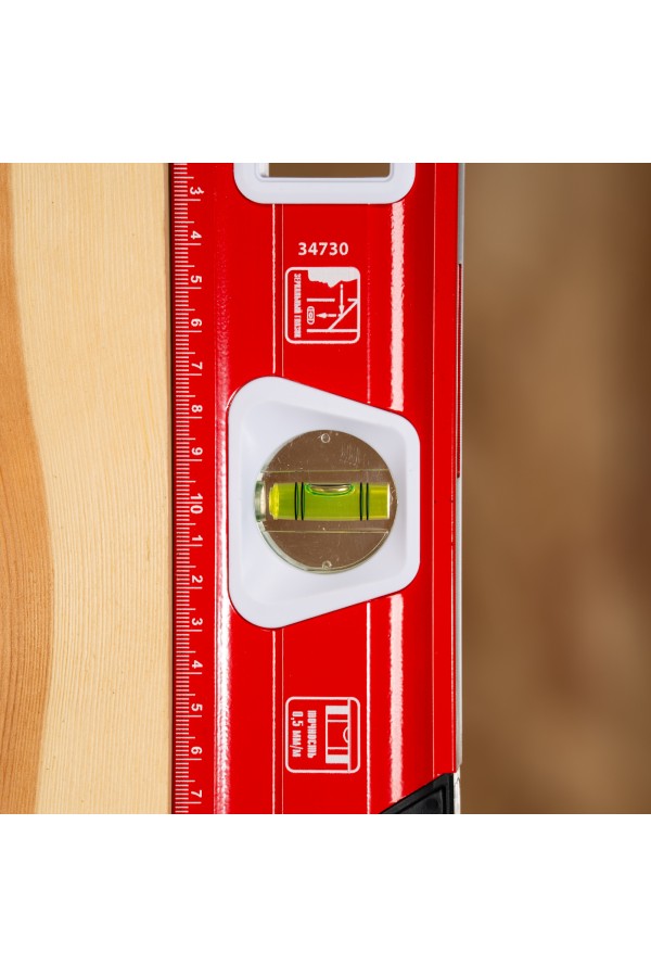 Уровень алюминиевый, магнит, фрезерованный, 3 глазка (1 зеркальный) 400 мм Matrix