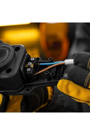 Шнур сетевой Energy Series, ПВС, 1,5 м, 2 x 1,5 мм, с неразборной вилкой, белый, 3 м Denzel