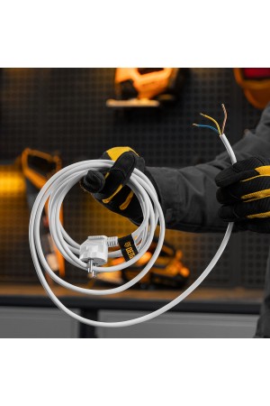 Шнур сетевой Energy Series, ПВС, 3 м, 3 x 1,5 мм, с неразборной вилкой, белый, 3 м Denzel