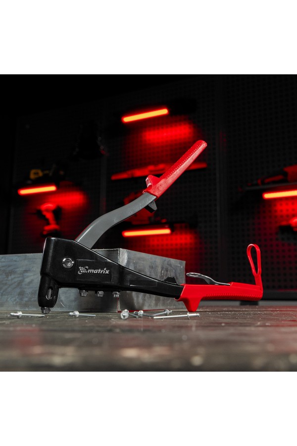 Заклепочник литой, 260 мм, с набором заклепок, заклепки 2.4-3.2-4.0-4.8 мм Matrix