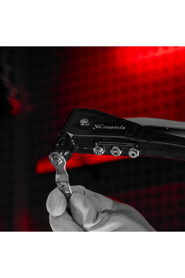 Заклепочник литой, 260 мм, с набором заклепок, заклепки 2.4-3.2-4.0-4.8 мм Matrix