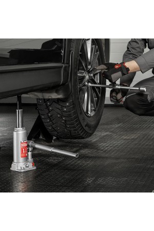 Домкрат гидравлический бутылочный, 3 т, высота подъема 194-372 мм Matrix