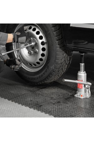 Домкрат гидравлический бутылочный, 5 т, высота подъема 216-413 мм Matrix