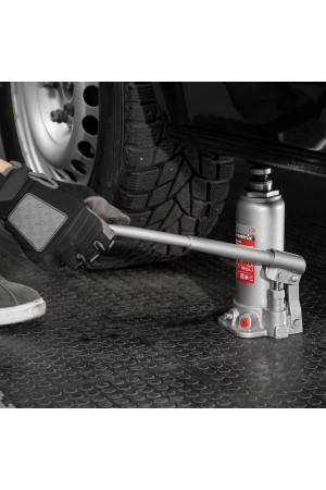 Домкрат гидравлический бутылочный, 5 т, высота подъема 216-413 мм Matrix