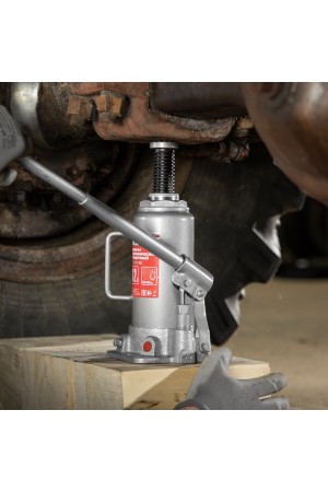 Домкрат гидравлический бутылочный, 12 т, высота подъема 230-465 мм Matrix